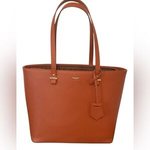 Elegant Tan Leather Tote Bag
